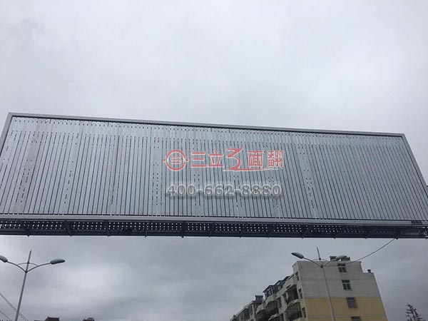 江蘇省揚州市寶應縣跨街龍門架三面翻廣告牌案例施工圖片